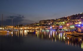 Apartment Center Piraeus Location Kastella Passalimani Port