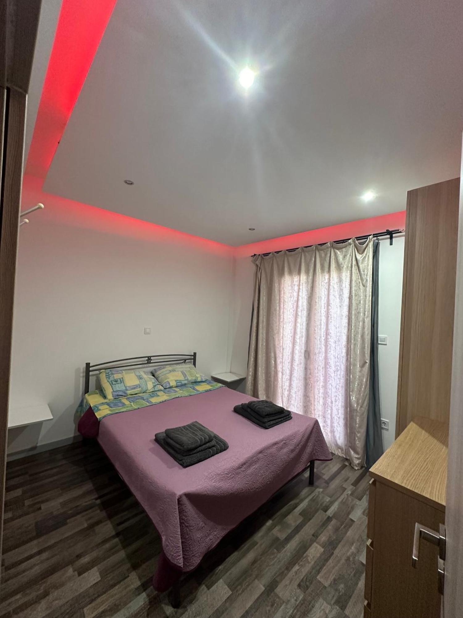 Apartment Center Piraeus Location Kastella Passalimani Port Εξωτερικό φωτογραφία