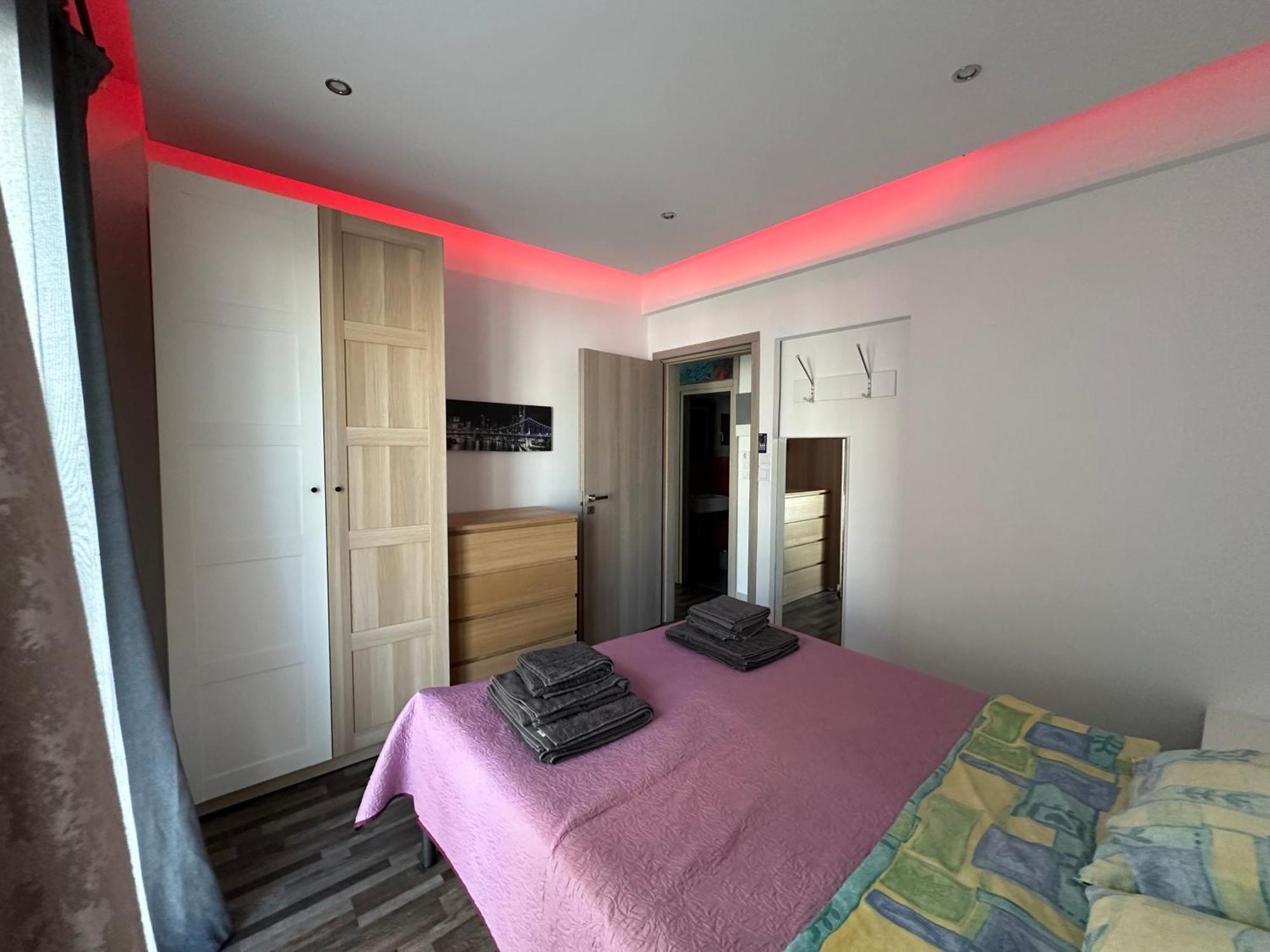 Apartment Center Piraeus Location Kastella Passalimani Port Εξωτερικό φωτογραφία