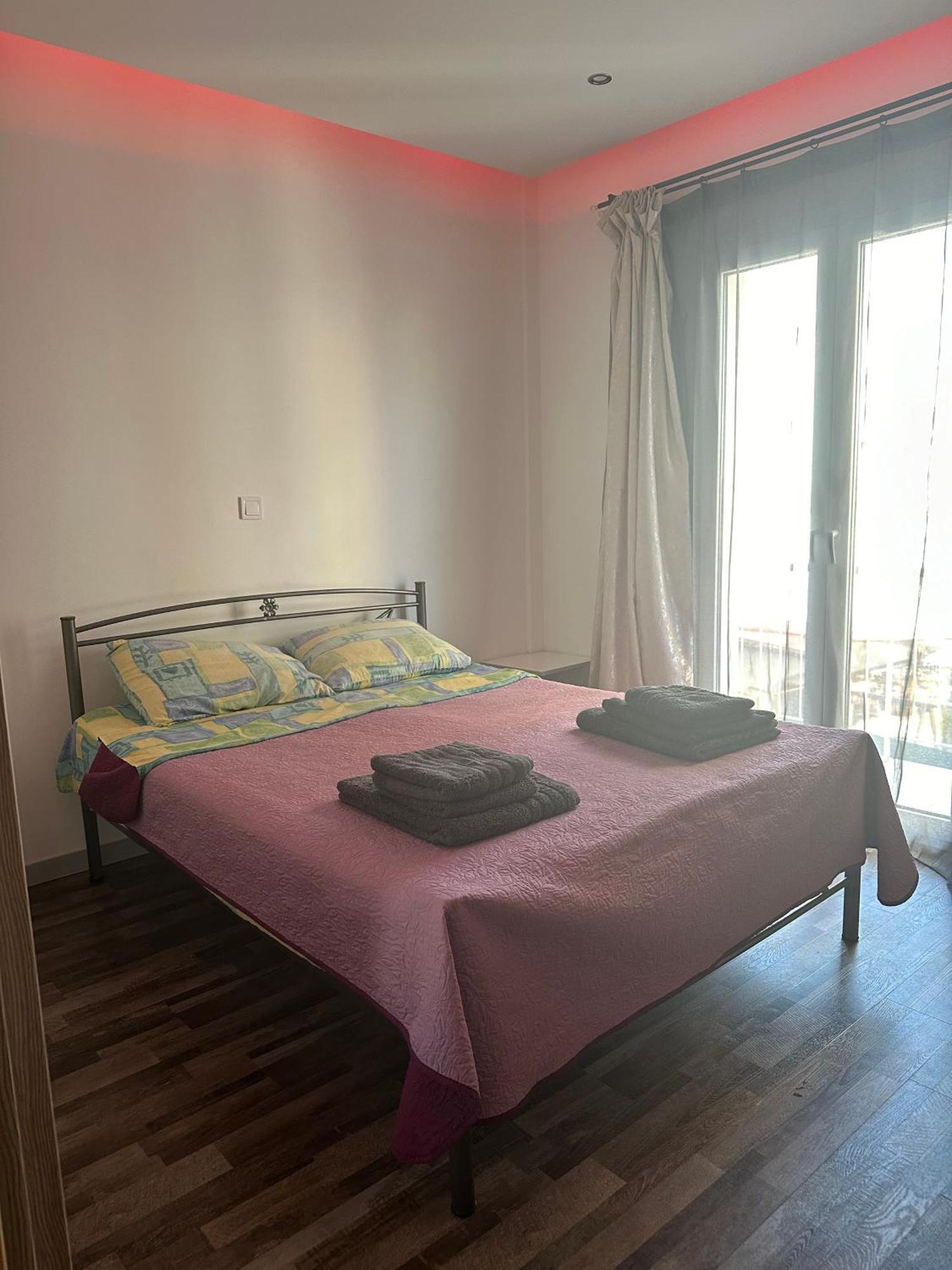 Apartment Center Piraeus Location Kastella Passalimani Port Εξωτερικό φωτογραφία